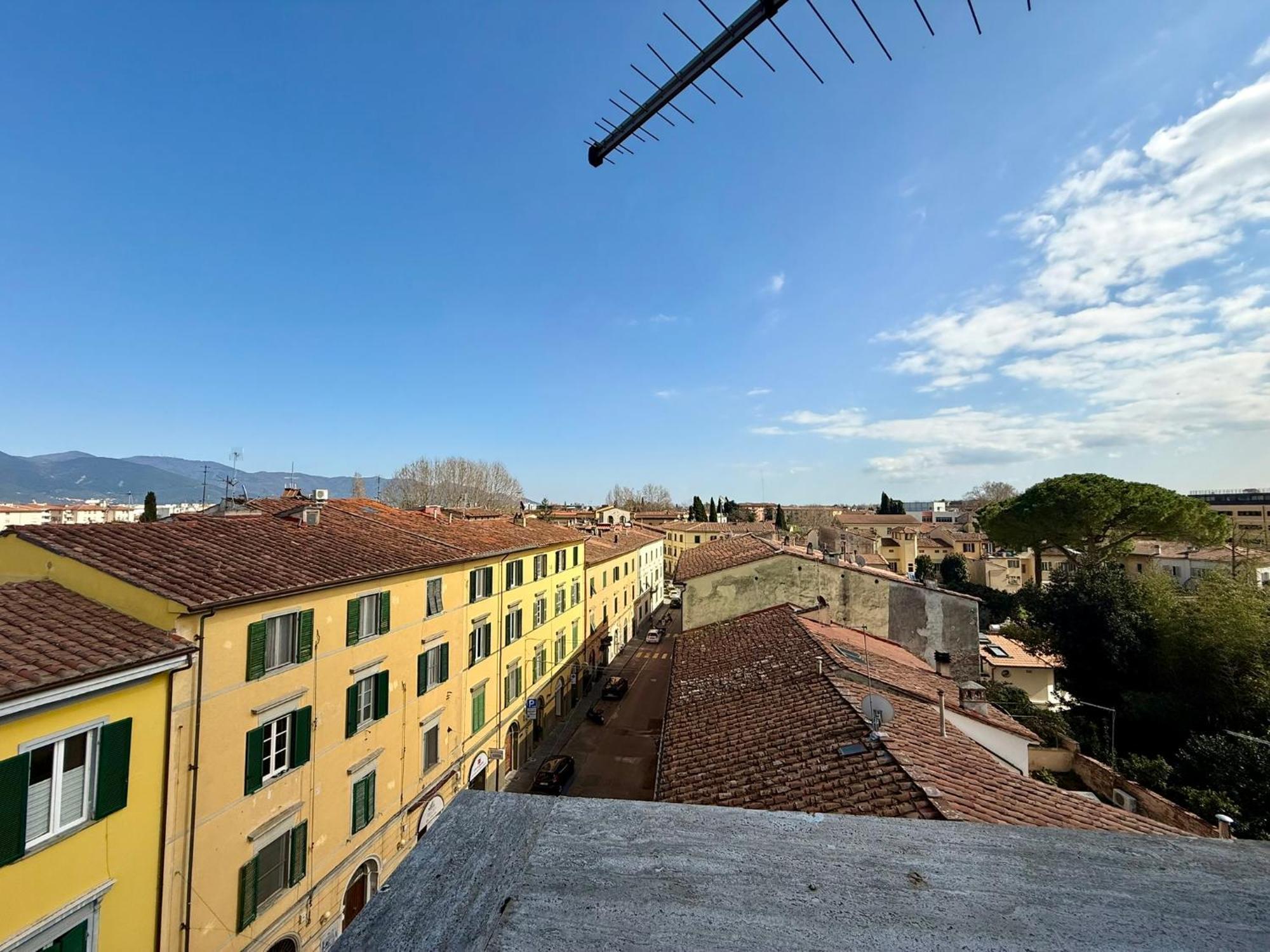 Attico Terrazza Vista Panoramica Lungarni Pisani公寓 外观 照片